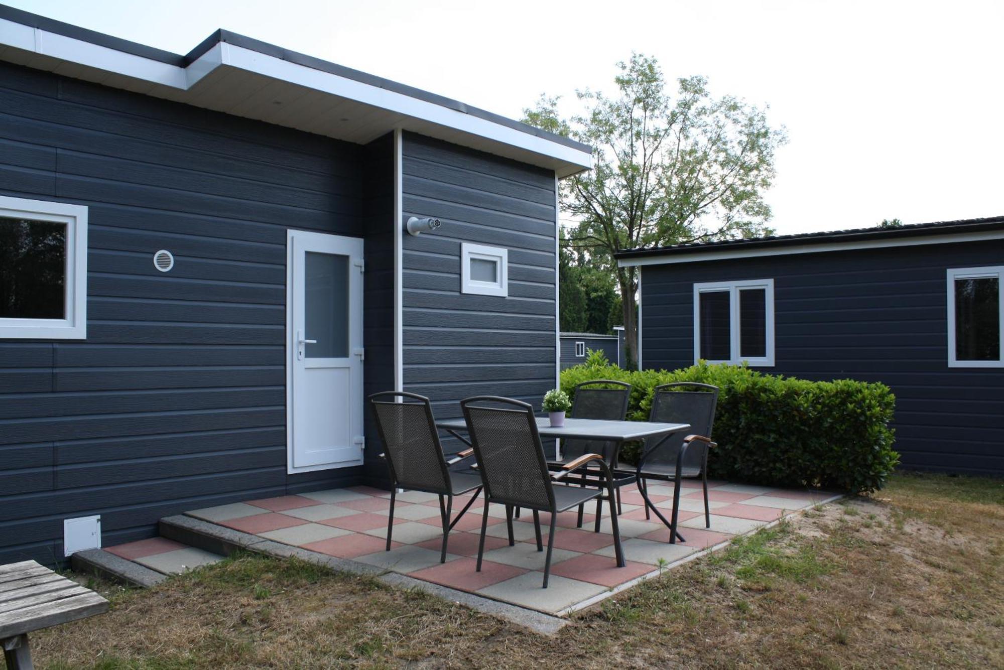 Recreatiepark En Jachthaven De Scherpenhof Terwolde Exterior photo